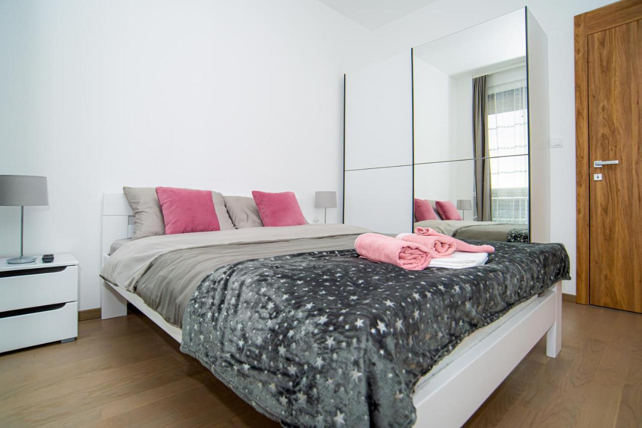 Lust Premium Apartments Kragujevac Extérieur photo