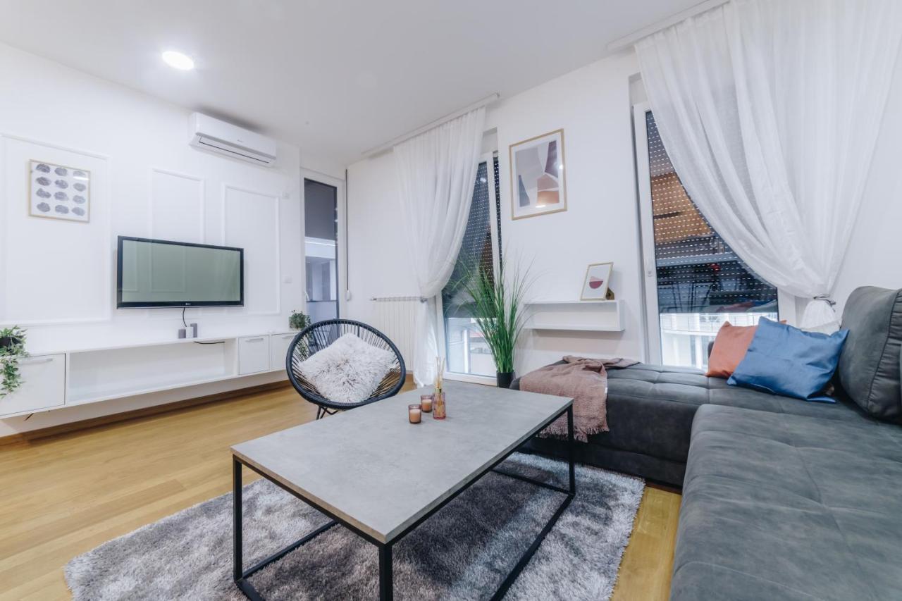Lust Premium Apartments Kragujevac Extérieur photo