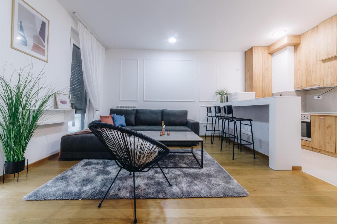 Lust Premium Apartments Kragujevac Extérieur photo